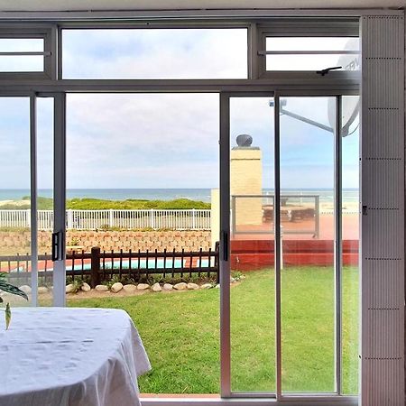 Family Beach Escape: Fully-Equipped 6 Sleeper Apartment Jeffreys Bay Exterior foto